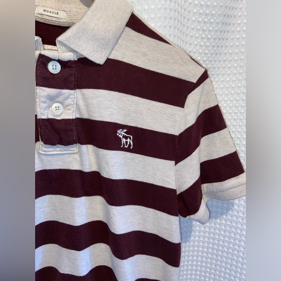 2/40$ Men’s ABERCROMBIE&FITCH muscle fit striped brown and beige Polo sz medium - Picture 3 of 9
